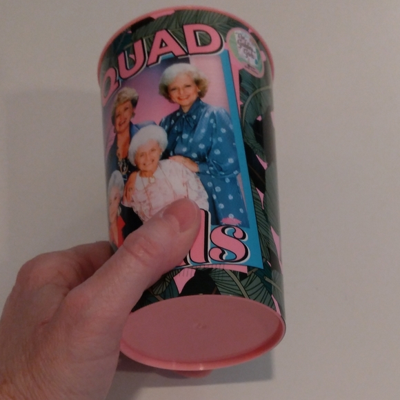 Golden Girls "Squad Goals" plastic cup - Picture 3 of 4